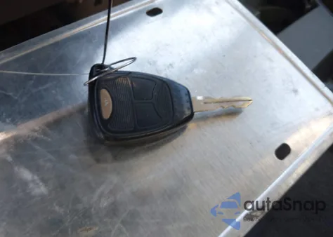 2007 Dodge Dakota Slt from USA, damaged, VIN 1D7HE48KX7S117591